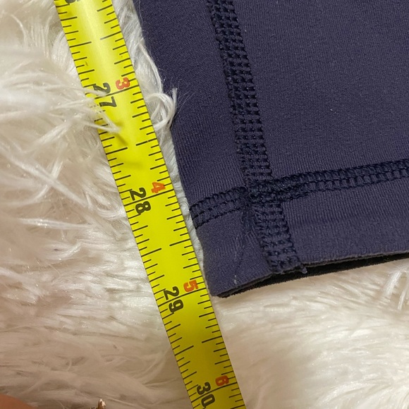 Low rise Lululemon leggings💜 - Picture 6 of 6